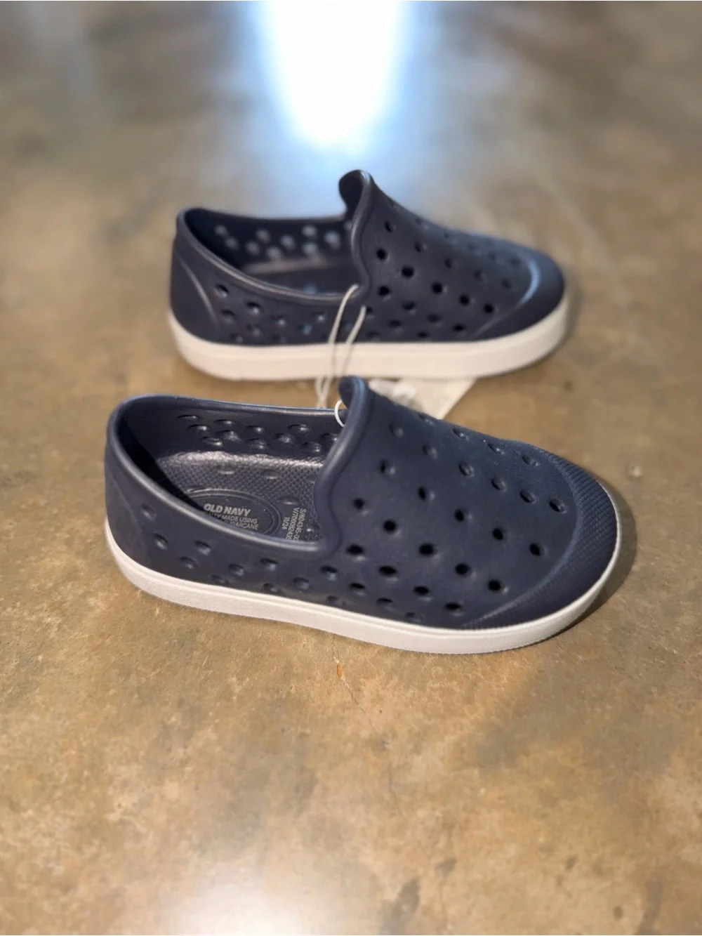 Old Navy Toddler 7 Navy Slip On Water Shoes Lightweight NWT